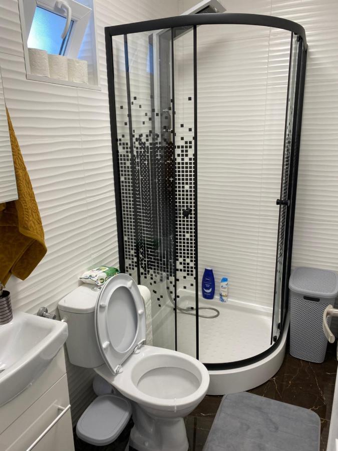 Apartmán Amazing 1 Bed Flat Craiova Exteriér fotografie